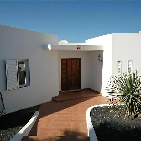 Casa Togio - Wonderful 3 Bedroom - Short Stroll To Beach And Promenade Villa *