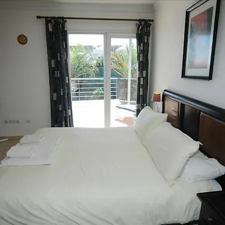 Casa Togio - Wonderful 3 Bedroom - Short Stroll To Beach And Promenade Villa *